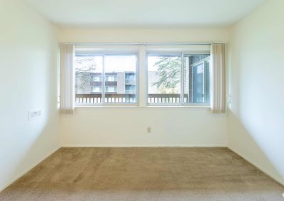 River drive apartment living room